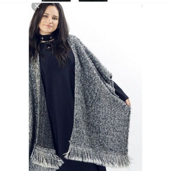 Bryn Walker Virginia Wool Blend tweed Fringed Poncho - Picture 3 of 11